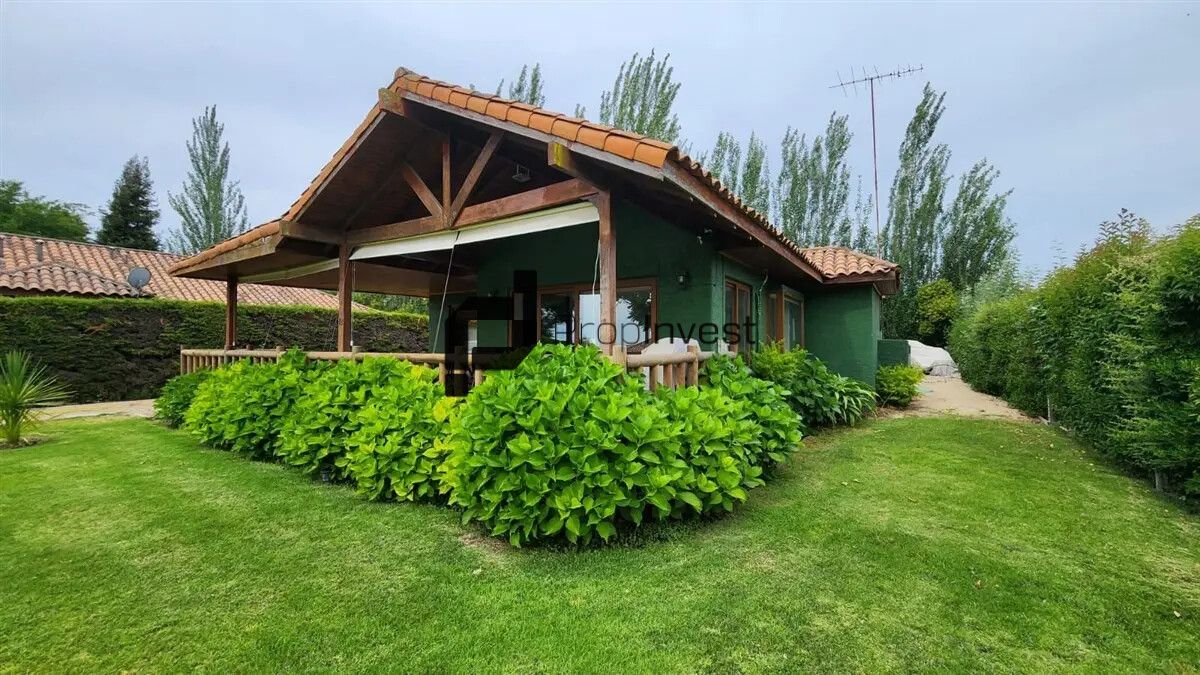 Casa En Venta De 4 Dorm. Lago Rapel