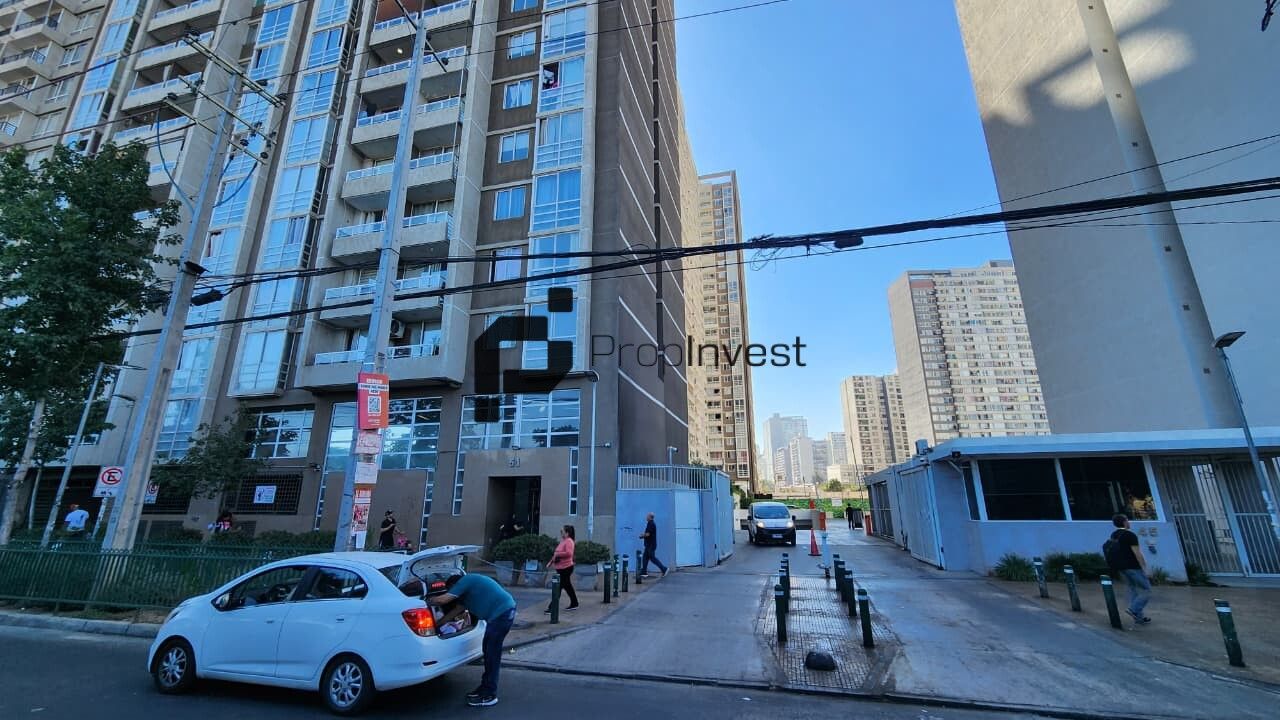 ¡Oportunidad Inversionistas! Depto 2D/2B con Estacionamiento y Bodega (Propiedad Ocupada) - Estación Central